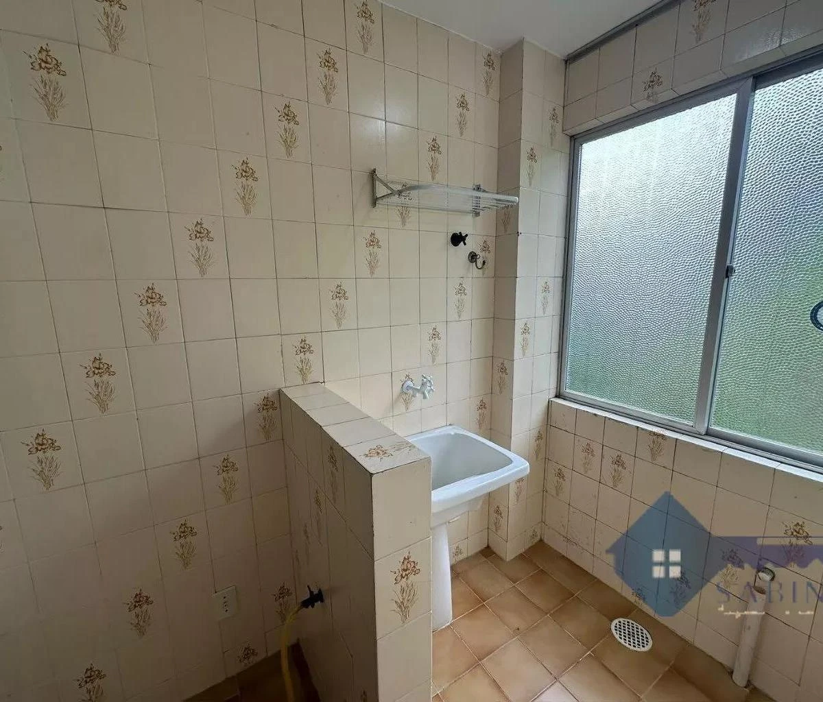 Деревянный пол или ламинат и 1 спальня: квартира 63 м² — photo 11