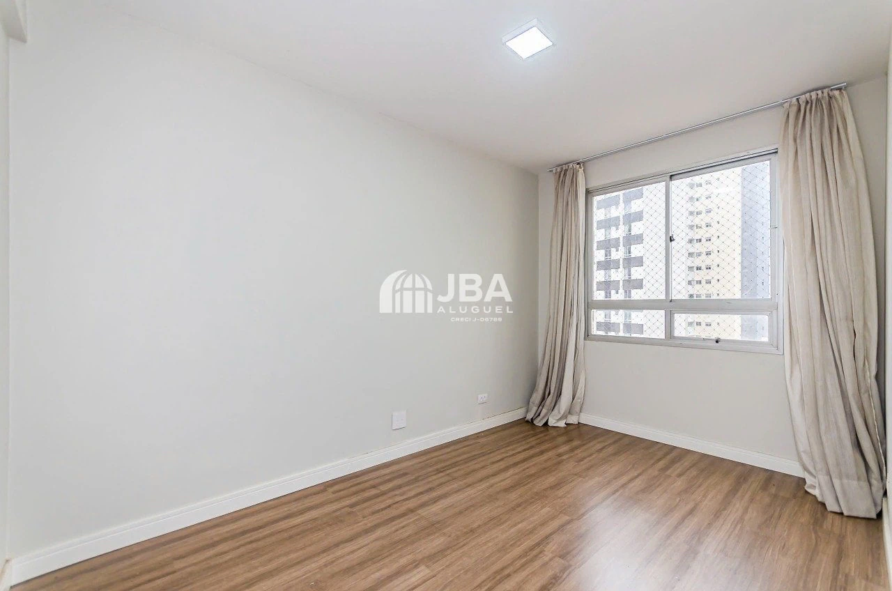 Apartamento de 3 habitaciones con 172 m² y cocina aparte — photo 11