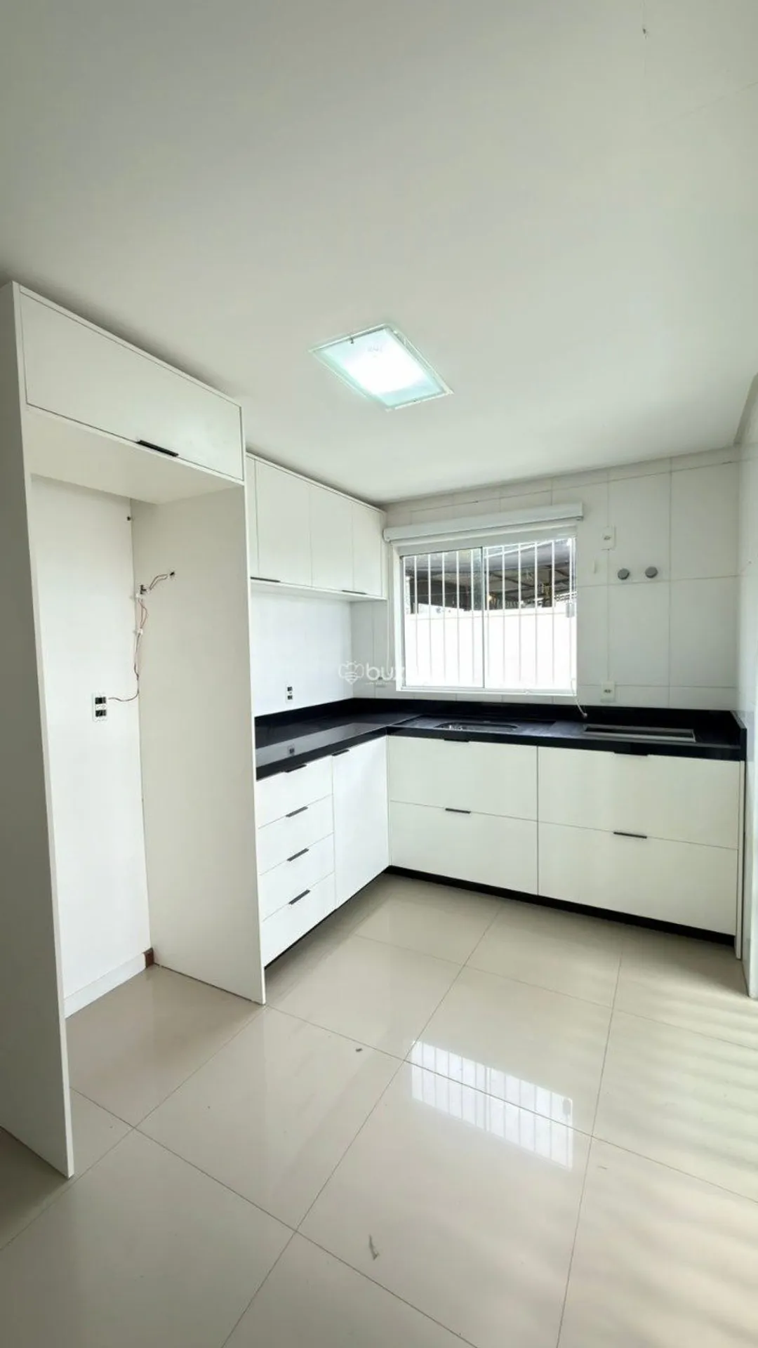 146 m² house with a walk-in closet and a garden — photo 10
