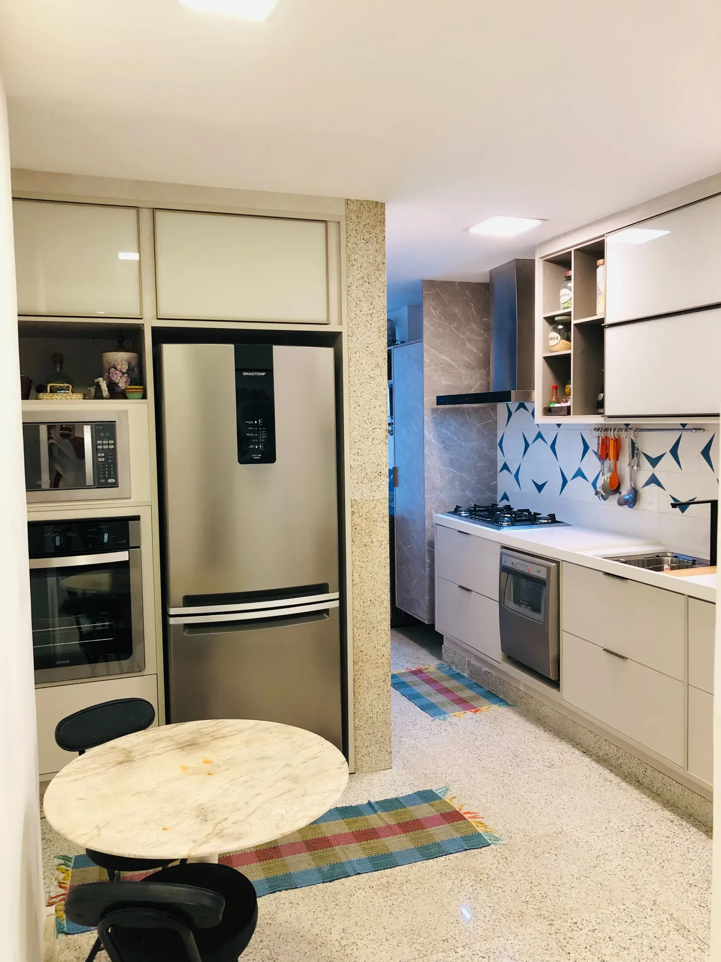 Apartamento sem mobília com 3 quartos e 3 banheiros — photo 23