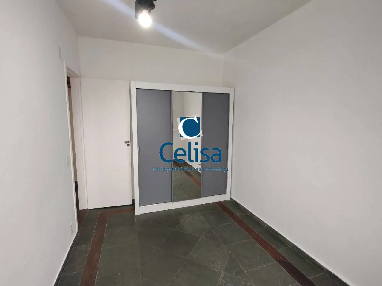 Apartment on the 14th floor with a mountain view — photo 17