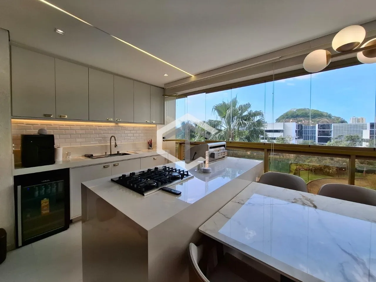 217 m² apartment with a mountain view and a private pool — photo 29