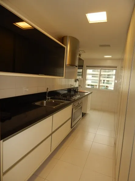 3-bedroom apartment in a building with a sauna — photo 5