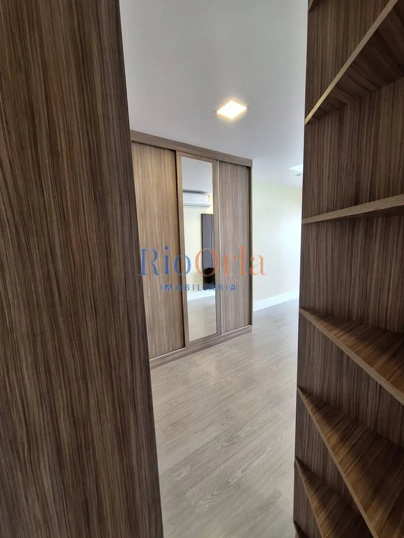 Unfurnished apartment with 4 bedrooms and 5 bathrooms — photo 52