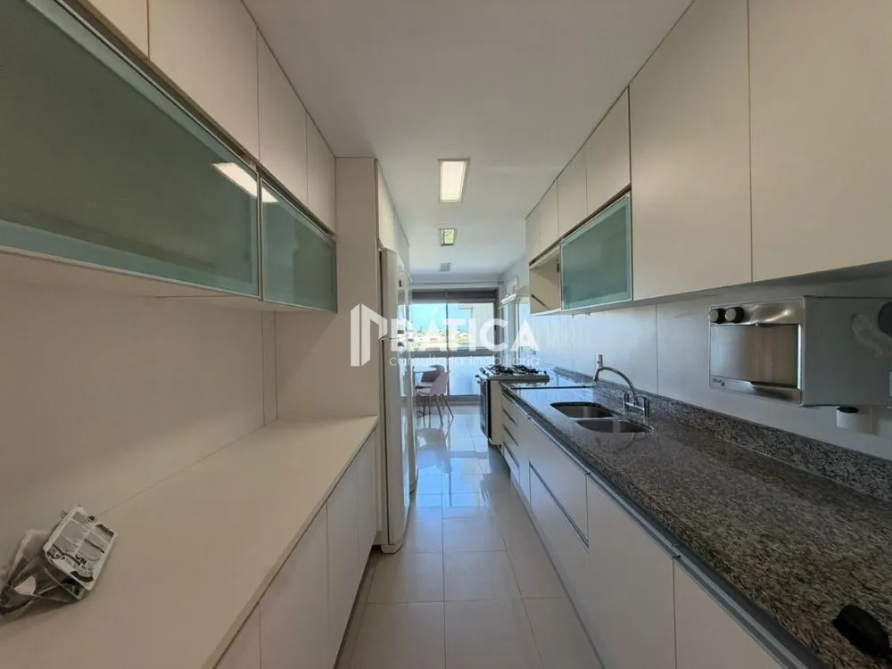 Apartamento para alugar com 4 quartos e 5 banheiros — photo 21