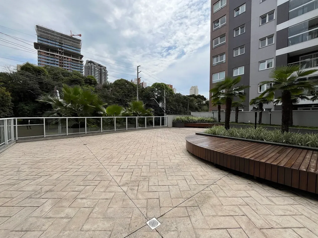 Apartment on the 7th floor with floor-to-ceiling windows — photo 28