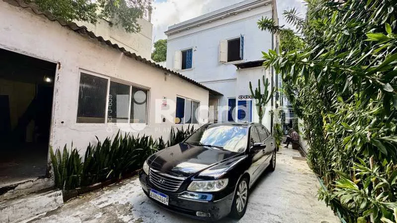 Casa sem mobília com 5 quartos e vaga para 4 carros — photo 26