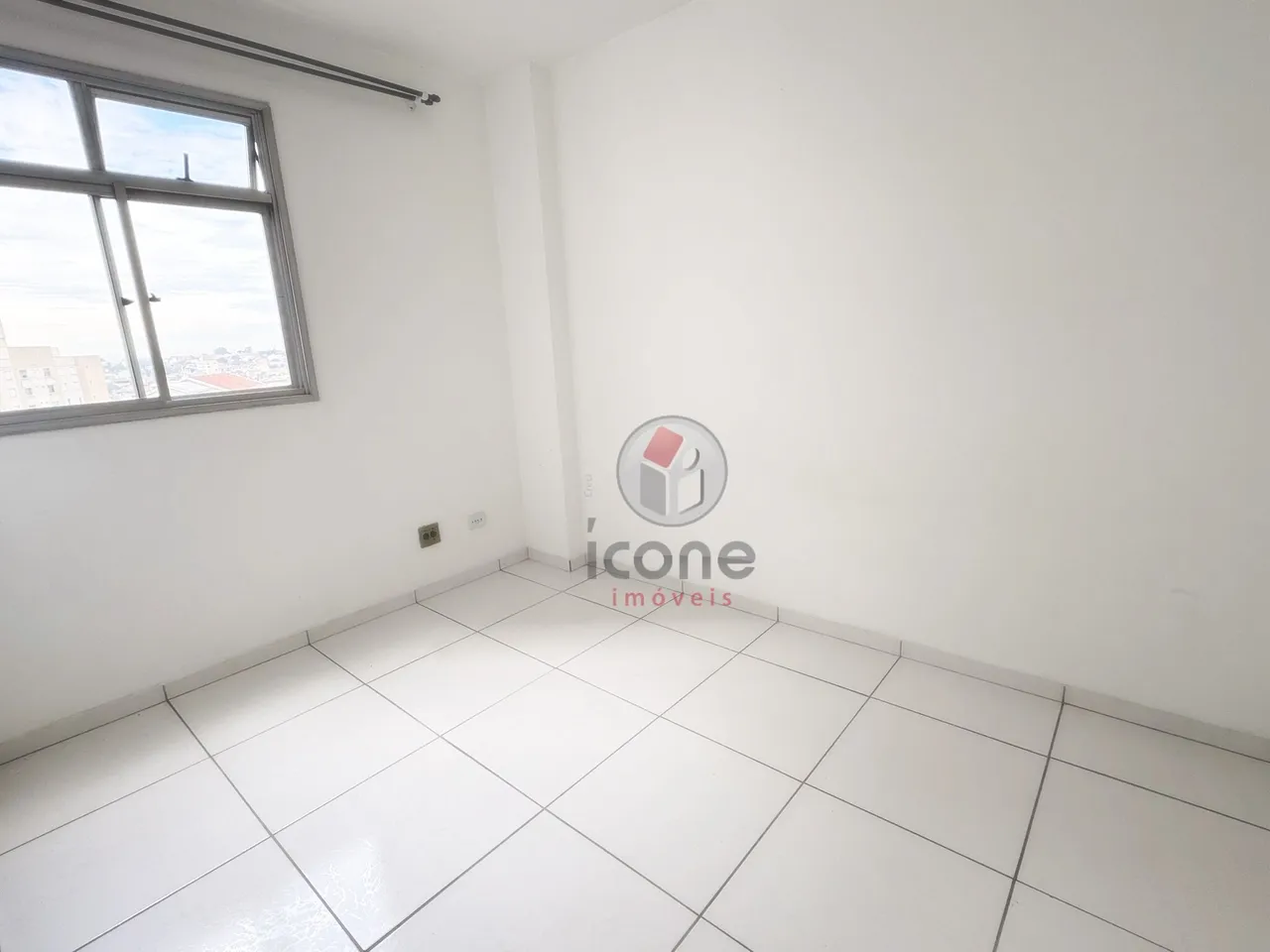 3-bedroom apartment with shared BBQ area — photo 12