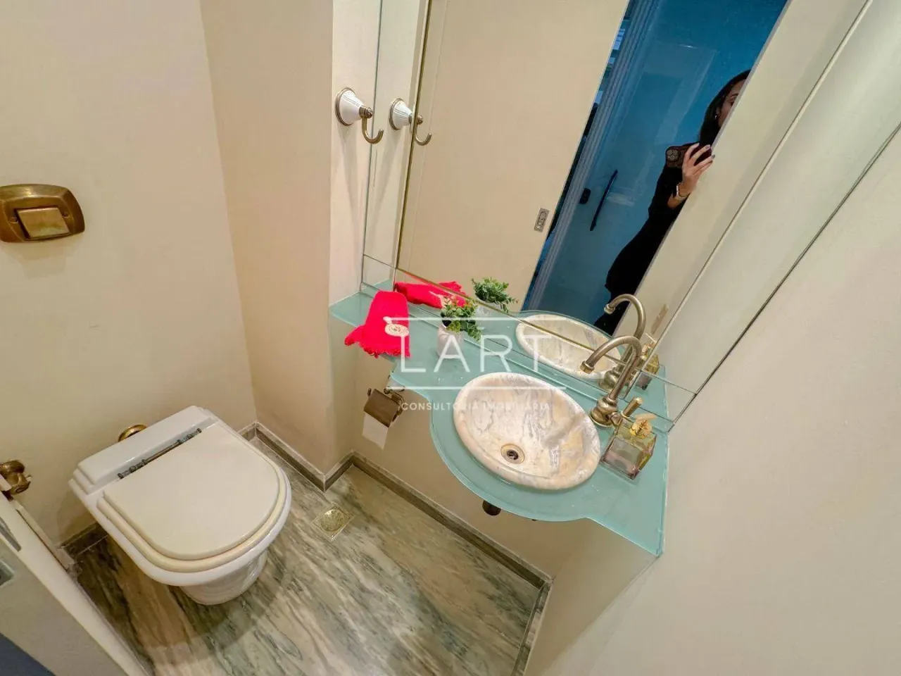 Apartamento de 210 m² com 4 dormitórios e varanda — photo 18