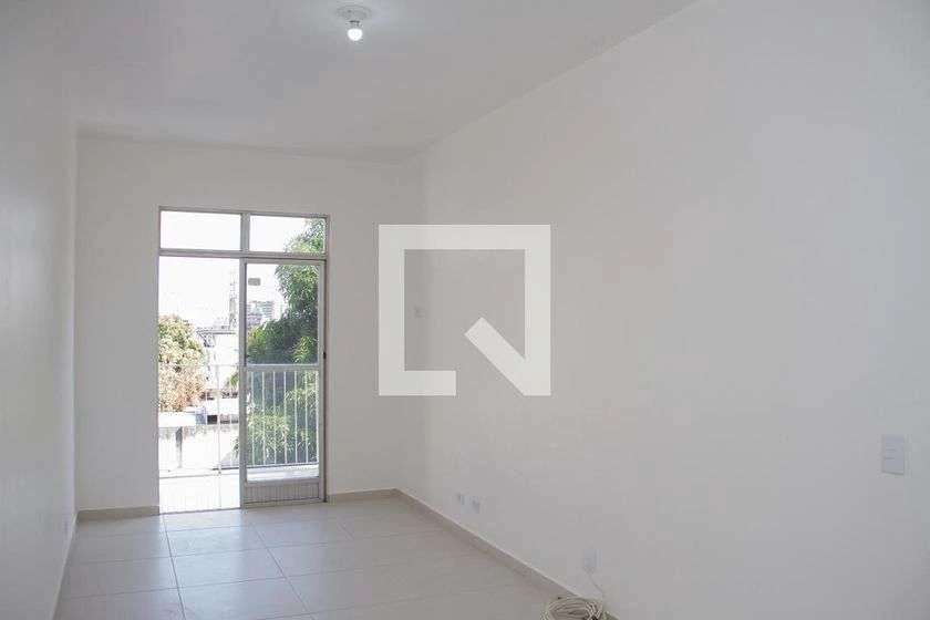 90 m² apartment with 2 bedrooms and a balcony — photo 24