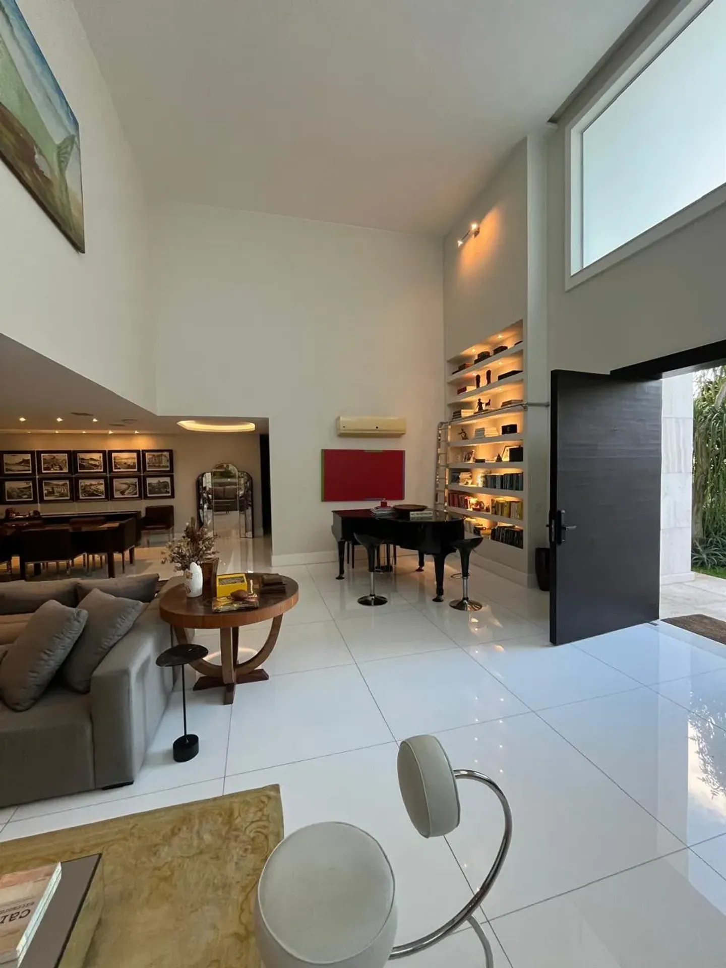 Furnished house with 5 bedrooms and open-plan kitchen — photo 46