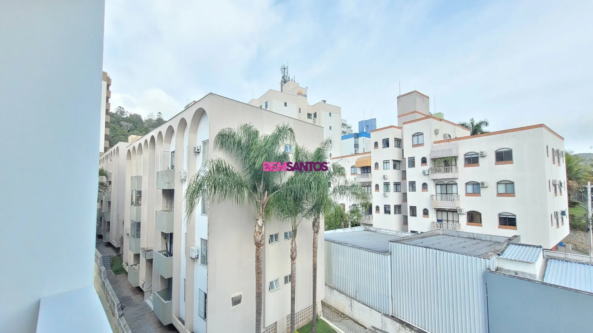 Apartamento de 3 dormitórios (1 suíte) com sacada — photo 23