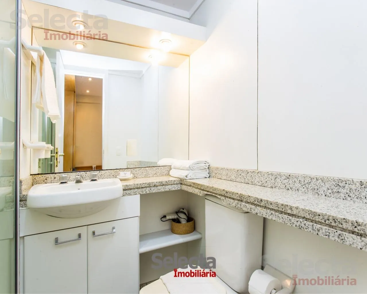 Furnished apartment with 2 bedrooms and 2 bathrooms — photo 30