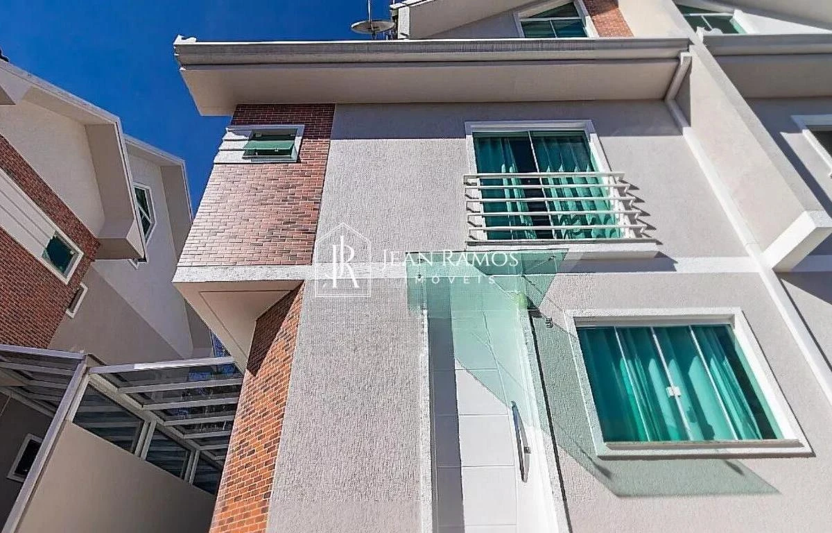 Bathtub in a 3-bedroom house, 115 m² — photo 22
