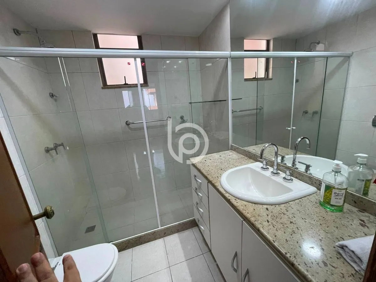 Rental apartment with 4 bedrooms and 4 bathrooms — photo 24