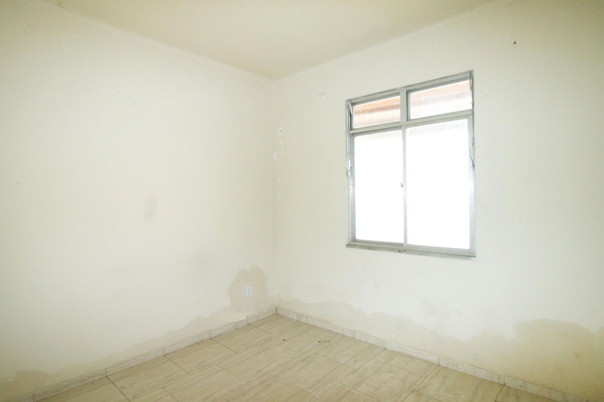 One-bedroom house with a garden — photo 15