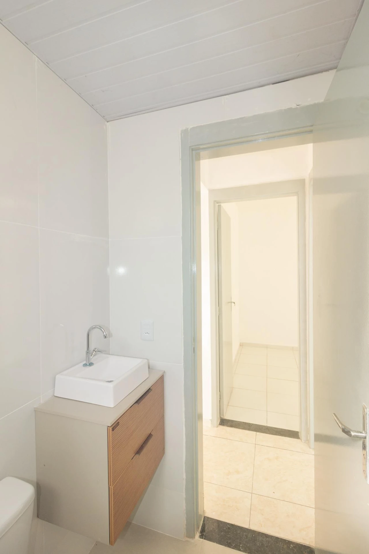 Unfurnished apartment with 2 bedrooms and open-air pool — photo 2