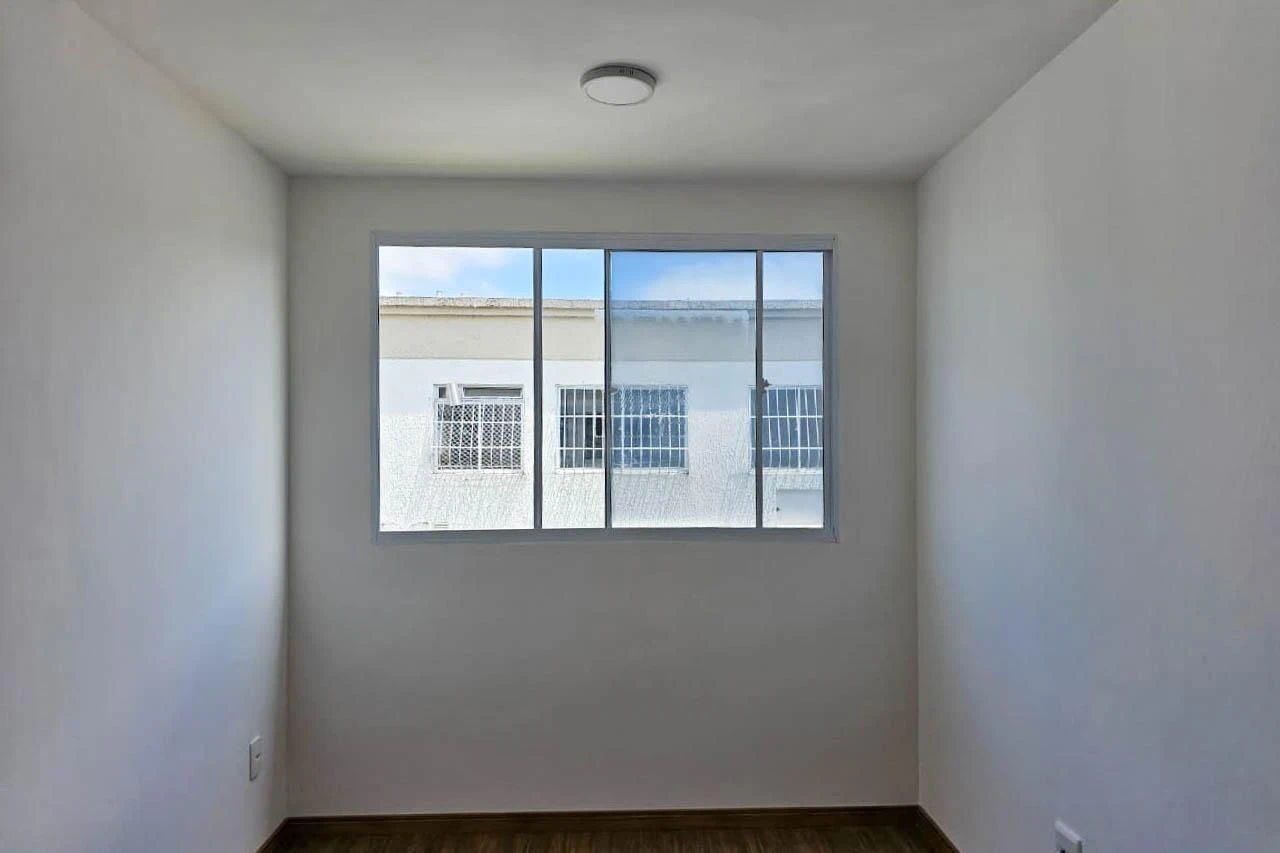 2-bedroom apartment in a building with a gym — photo 30