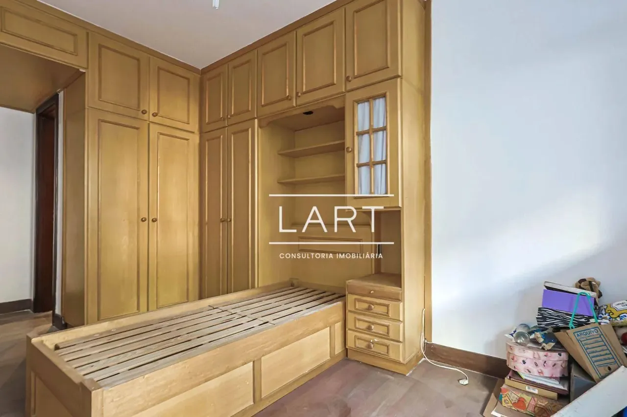 Apartamento com 4 dormitórios e 3 banheiros, 262 m² — photo 4