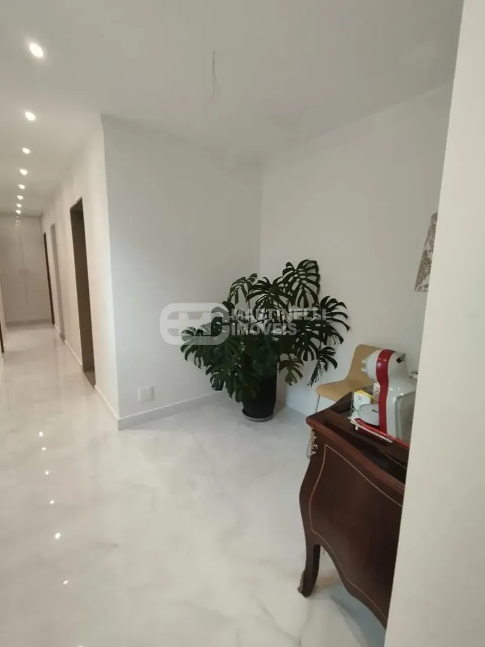 Furnished apartment with 3 bedrooms and 5 bathrooms — photo 13