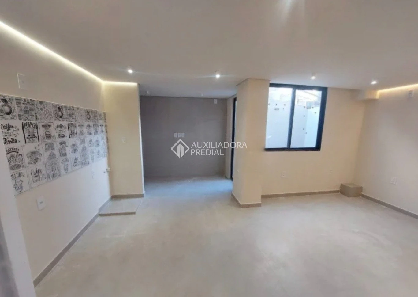 1-bedroom apartment with open kitchen and 30 m² — photo 2