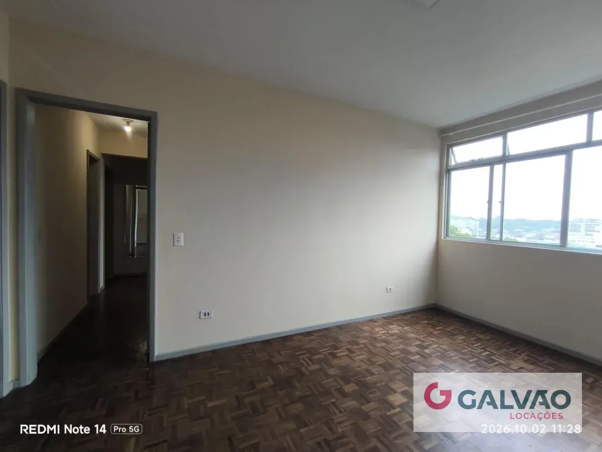 Apartment on the 3rd floor with wood or laminate floors — photo 6