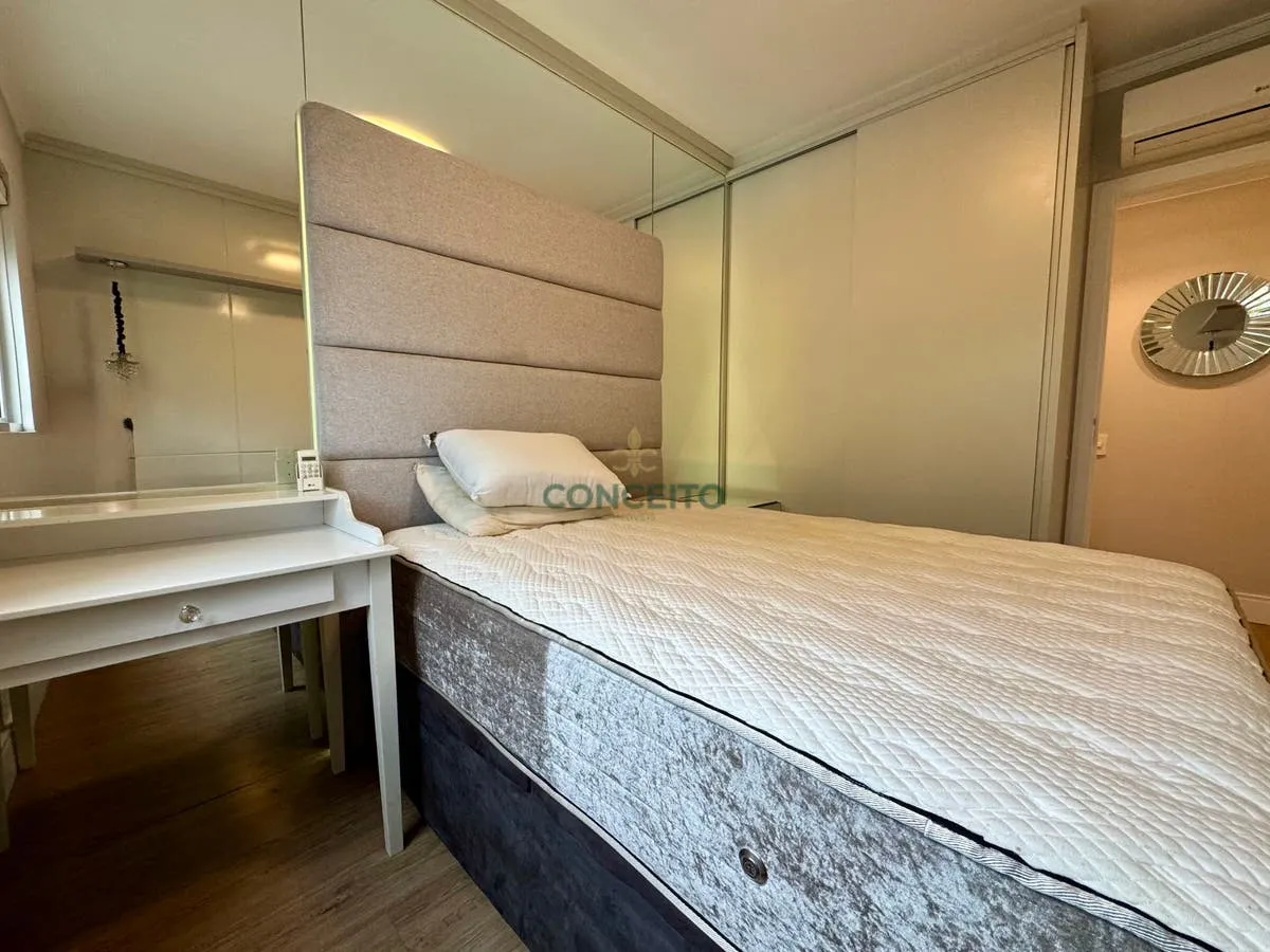 Glass-enclosed balcony in a 2-bedroom apartment, 74 m² — photo 35