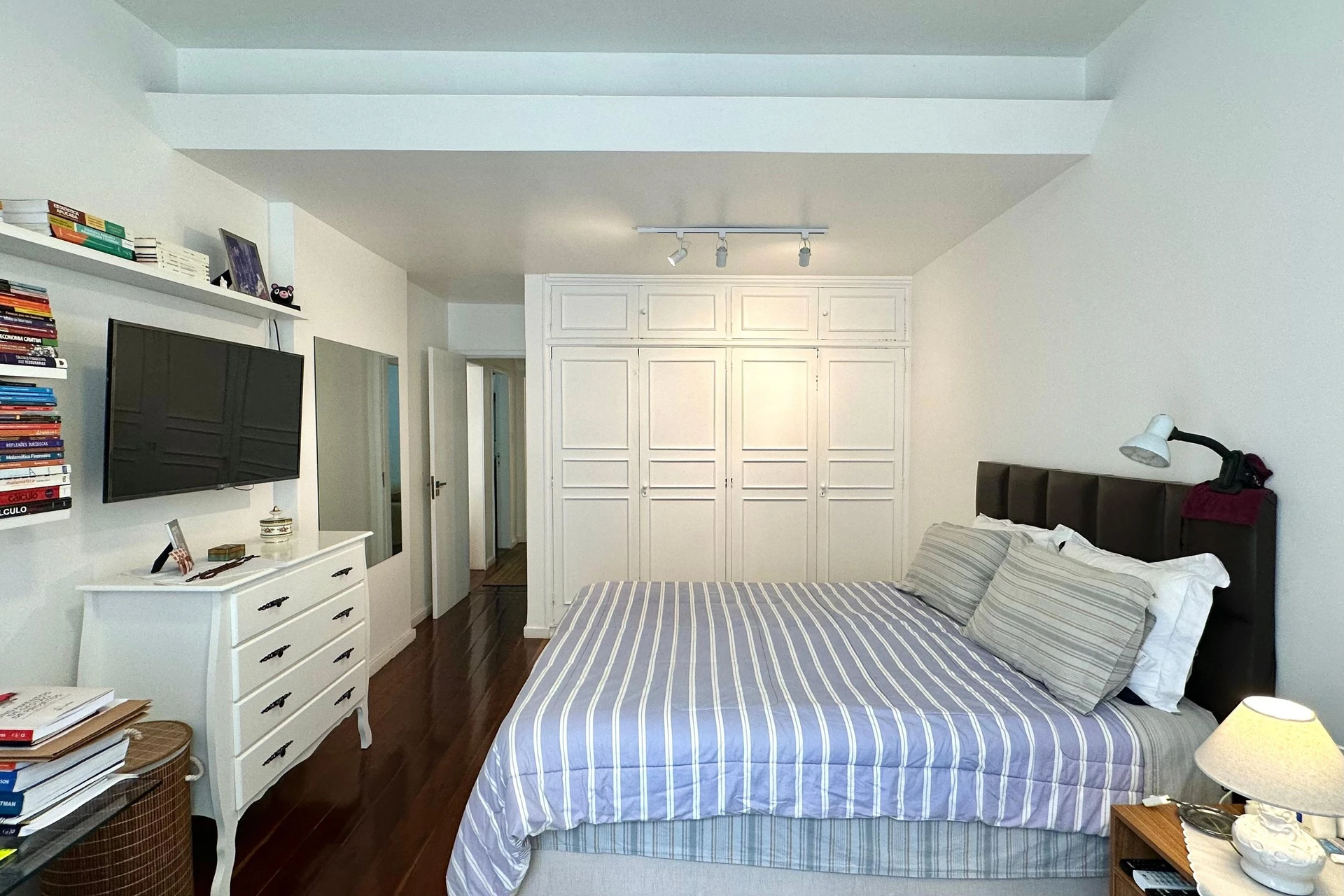 75 m² apartment with a washing machine and a home office — photo 5