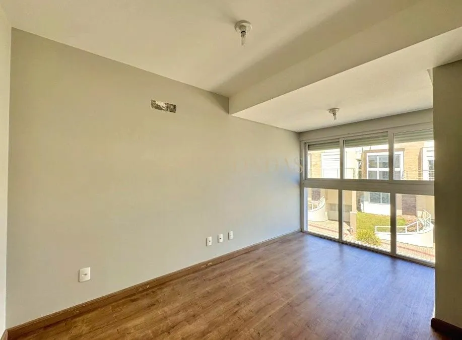 Water view in a 4-bedroom house, 263 m² — photo 38