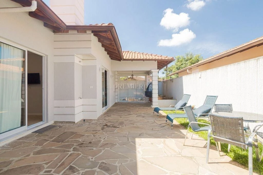 170 m² house with a bathtub and a grill on the balcony — photo 21