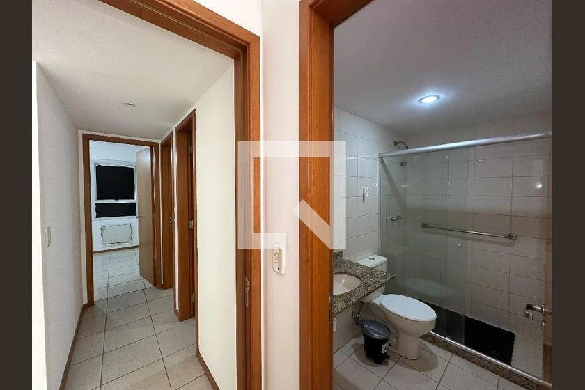 3-bedroom apartment in a building with a gym — photo 10