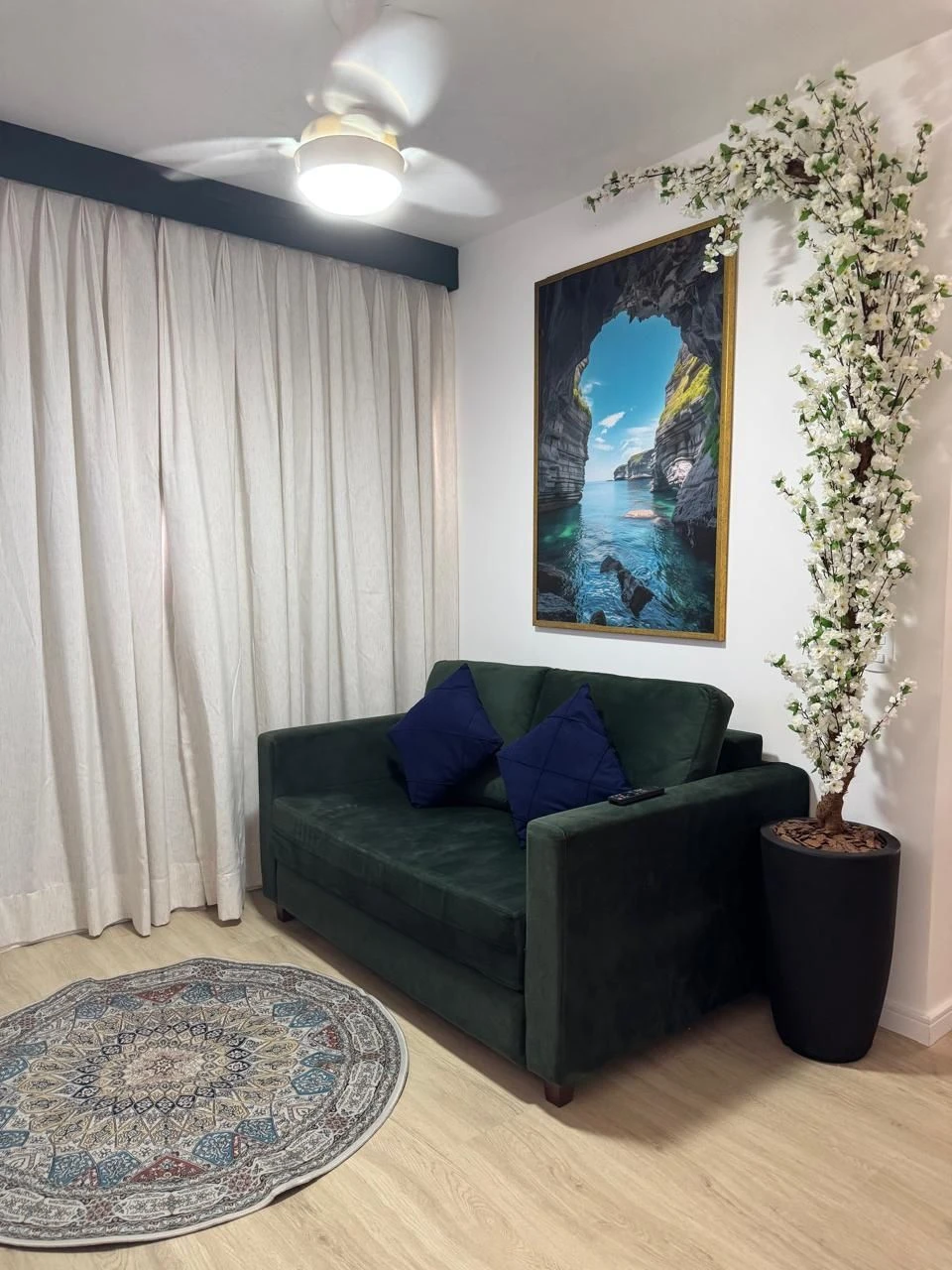 Furnished 2-bedroom apartment with 2 bathrooms — photo 21