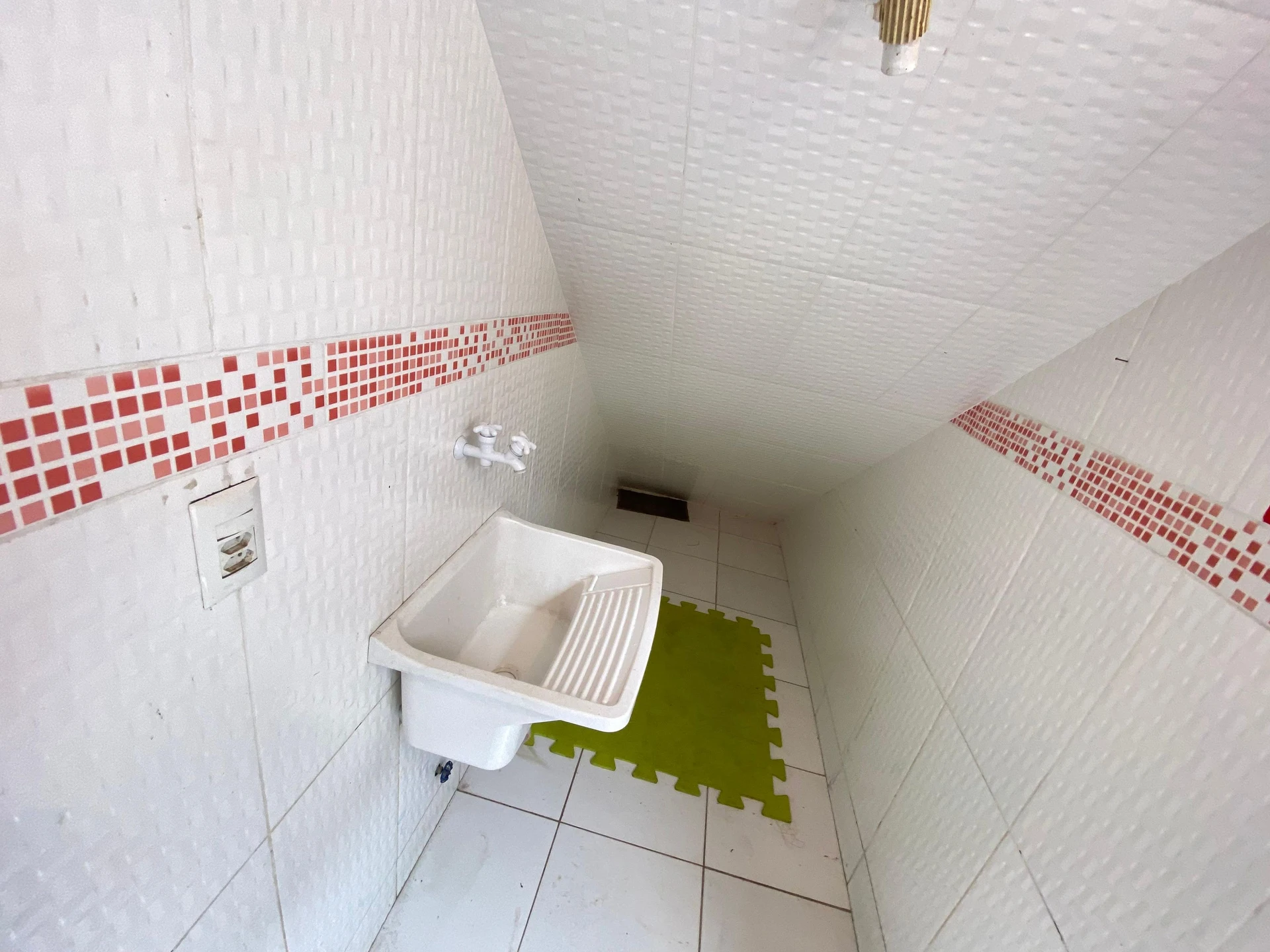 Casa sin amueblar con 1 dormitorio y 1 plaza de aparcamiento — photo 16