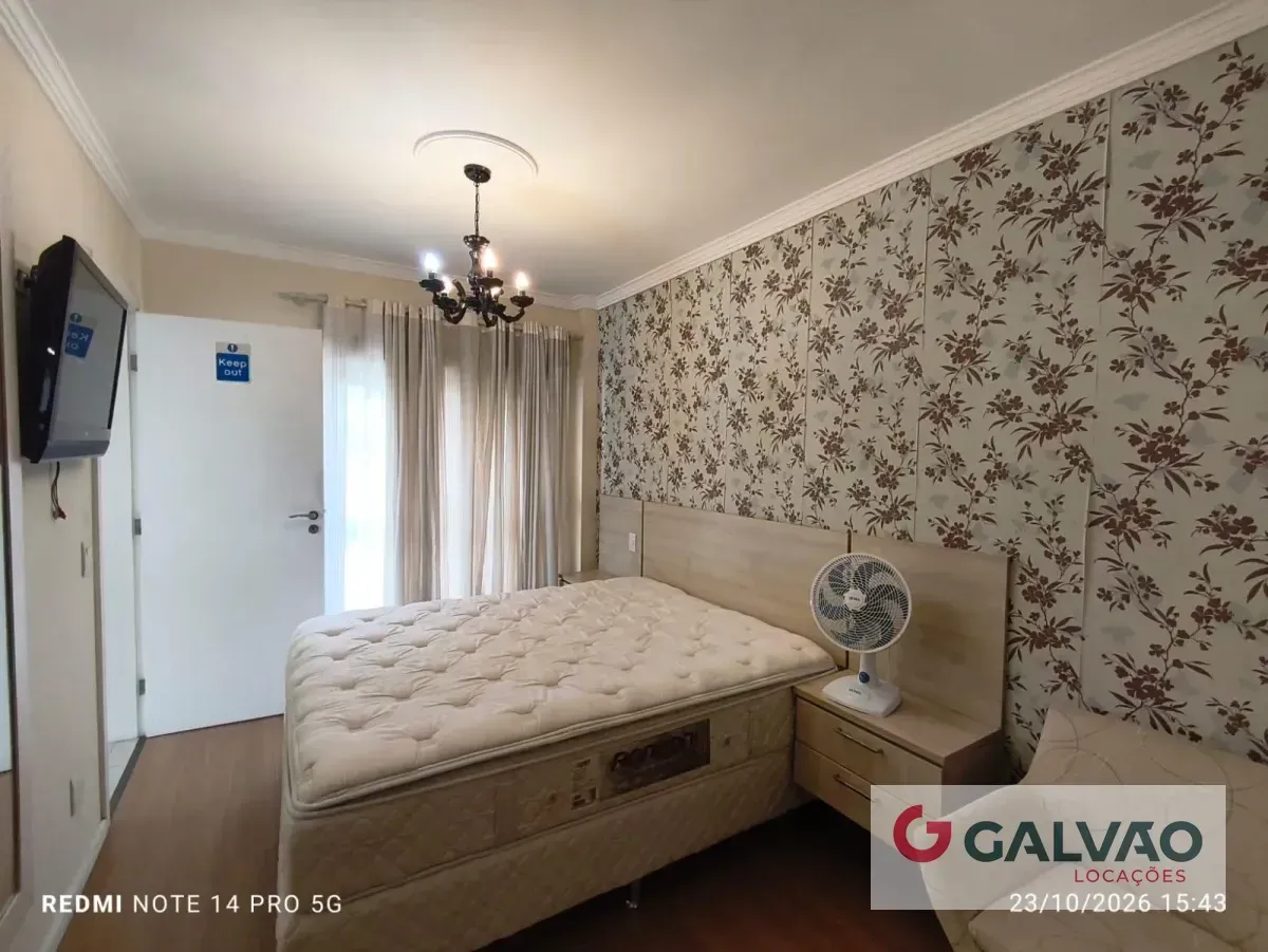 Квартира 185 м² з панорамними вікнами та заскленим балконом — photo 15