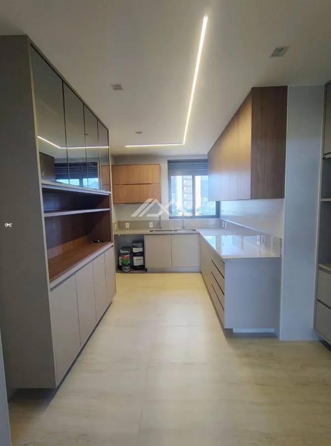 4-bedroom unfurnished apartment with glassed balcony — photo 40