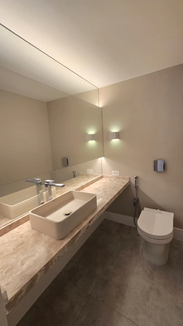220 m² house with 5 bedrooms and a private BBQ — photo 14