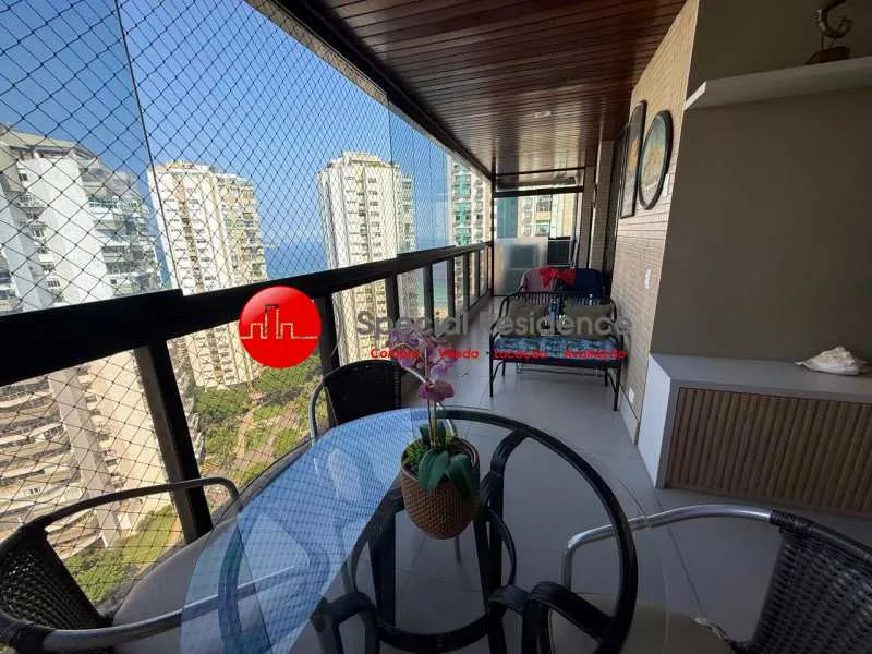 Furnished apartment with 3 bedrooms and 4 bathrooms — photo 4