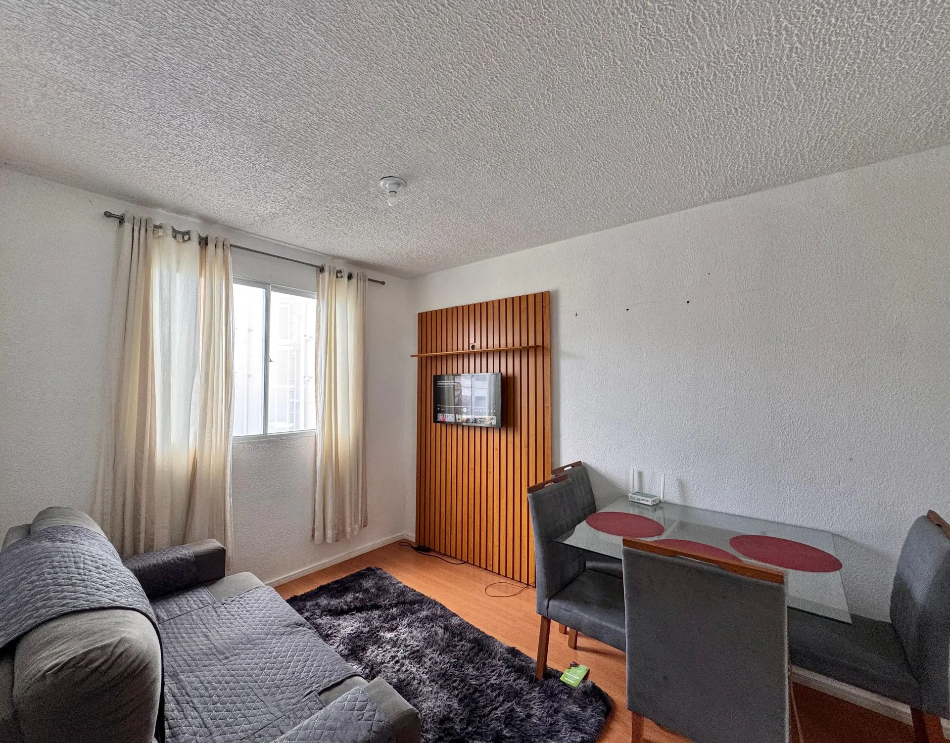 Furnished 2-bedroom apartment with 1 bathroom — photo 10