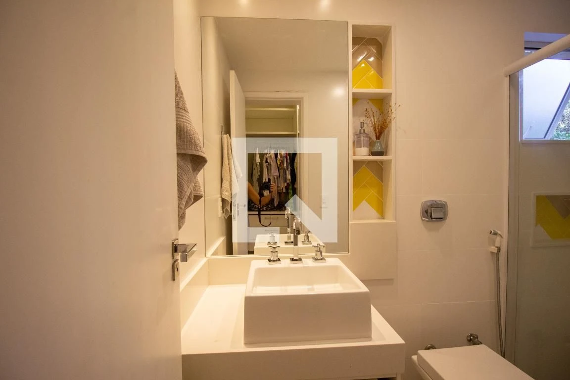 4-bedroom house with a bathtub in Rio de Janeiro — photo 51