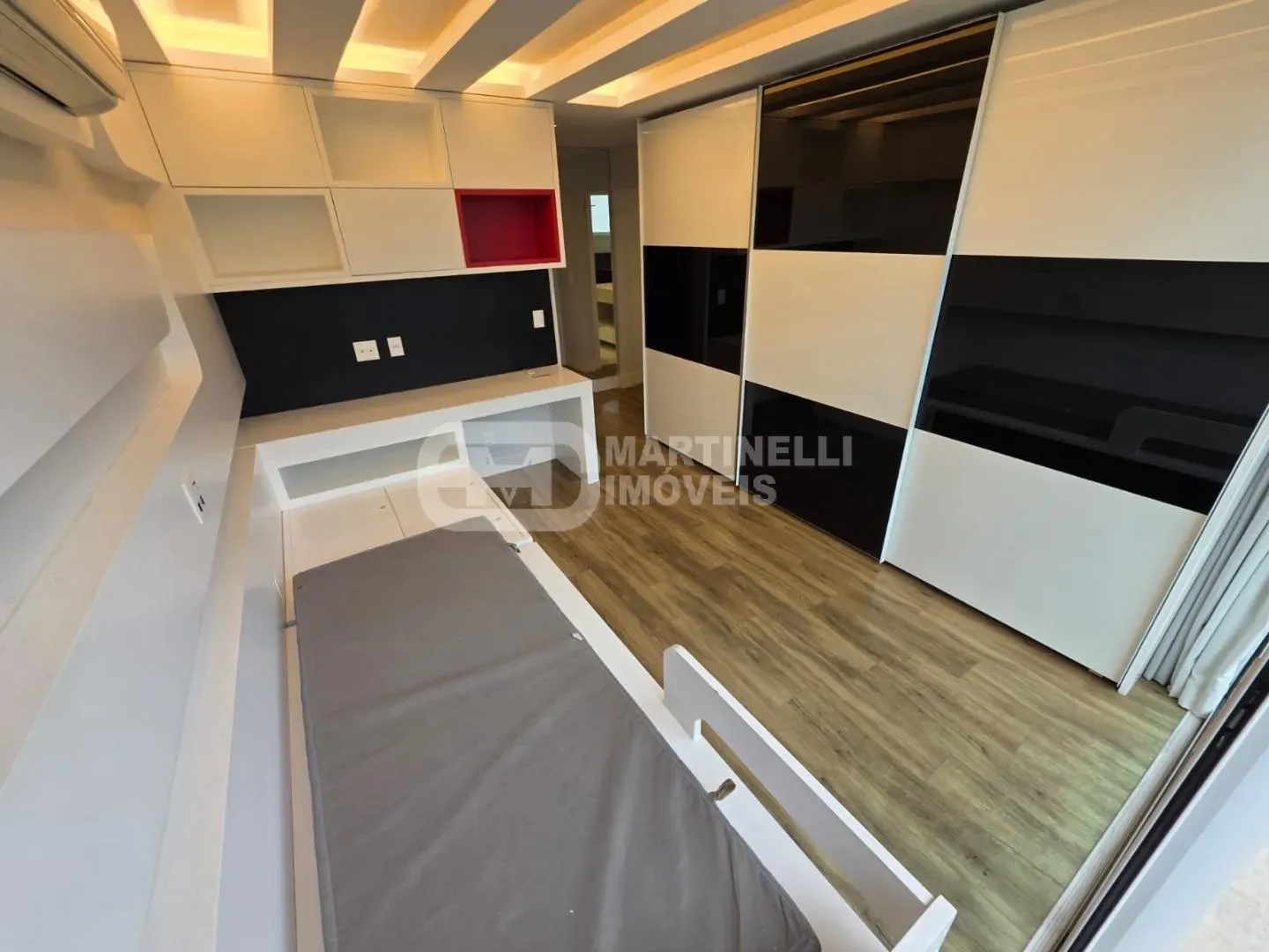 Furnished house with 5 bedrooms and 5 bathrooms — photo 31