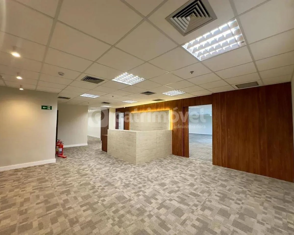 Немеблированная квартира 780 м²: 1 спальня и 6 санузлов — photo 21