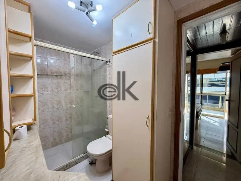 Apartamento de 1 quarto e 2 banheiros com vaga — photo 11