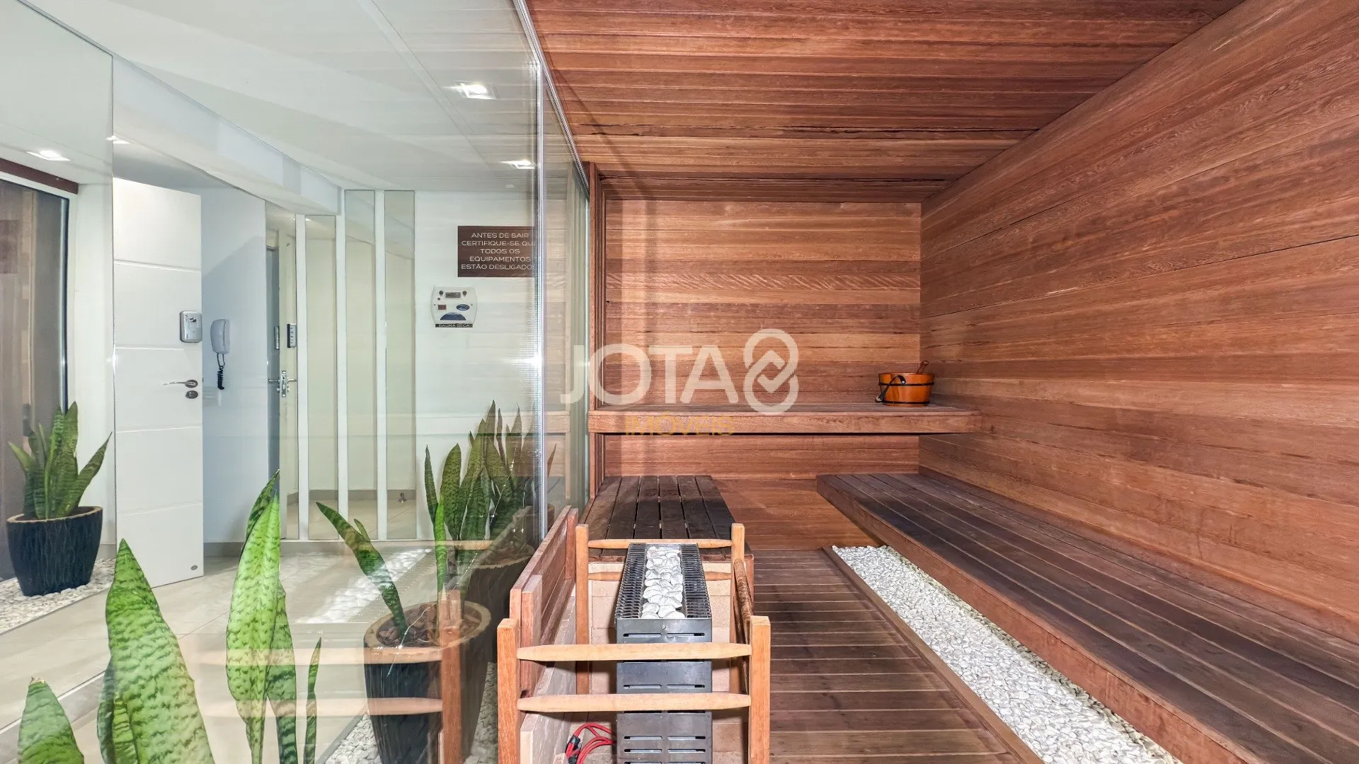 Apartamento de 3 dormitorios, 136 m² y 2 plazas — photo 28