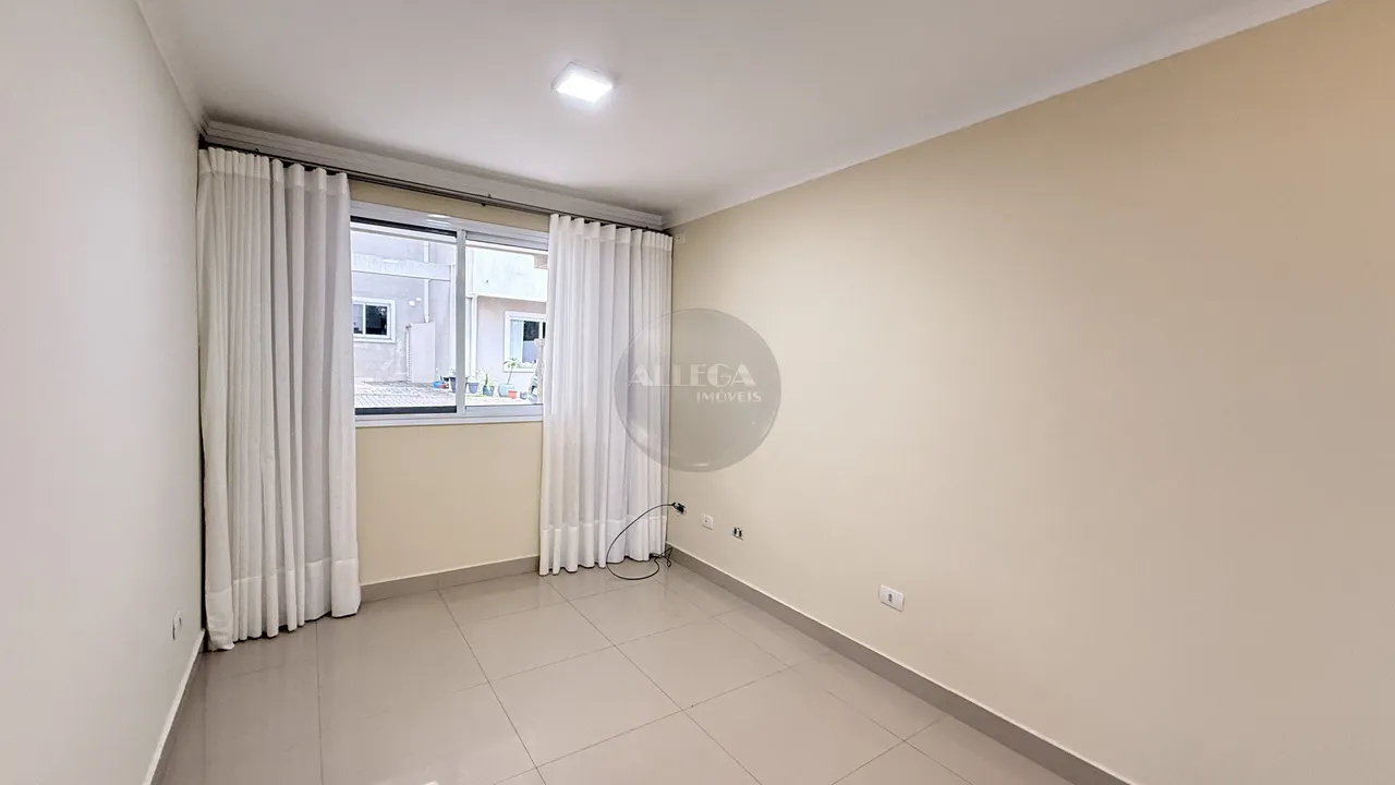 House with 3 bedrooms, 2 bathrooms and 1 parking space — photo 3