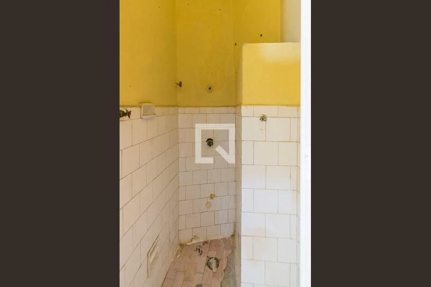 Unfurnished apartment with 1 bedroom and 1 bathroom — photo 40