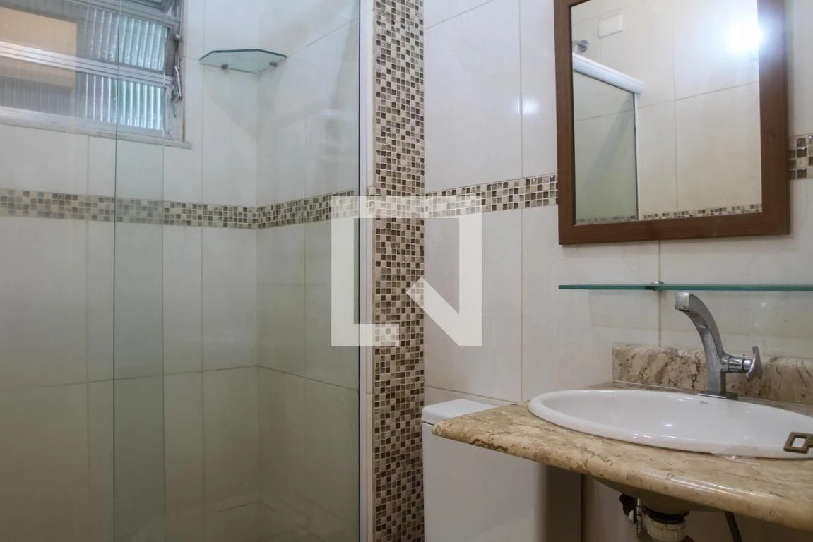One-bedroom apartment with a washing machine — photo 30