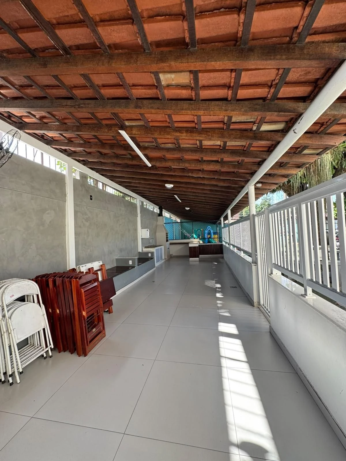 Apartamento de 3 quartos em condomínio com piscina — photo 15