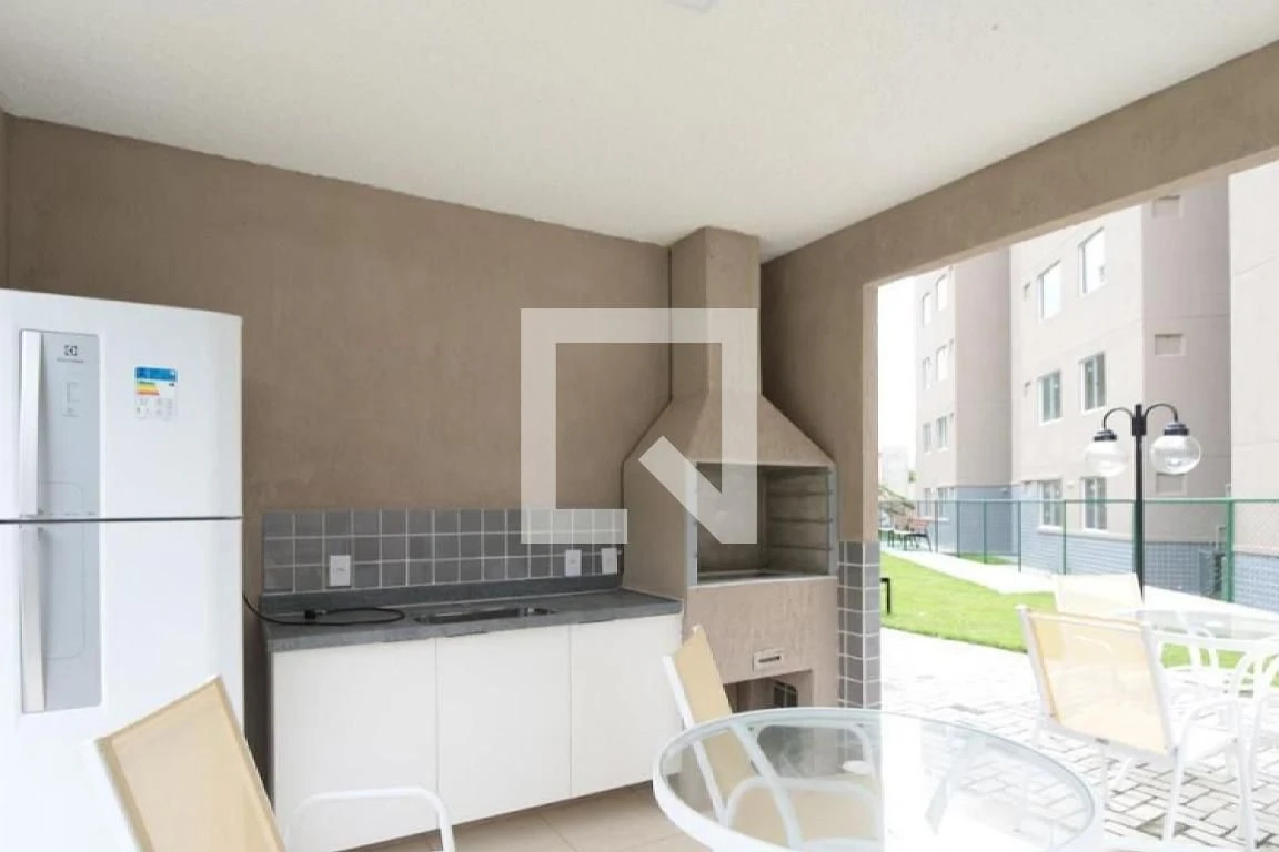 2-bedroom apartment in a building with a gym — photo 7