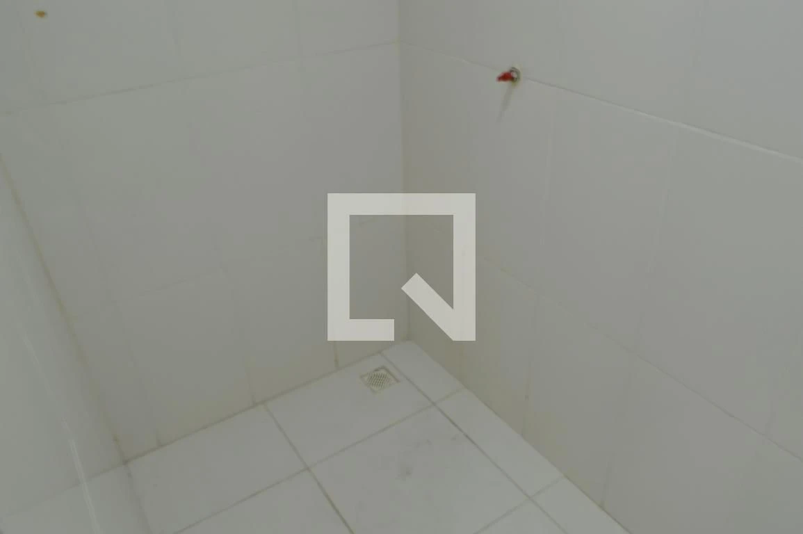 Unfurnished house with 4 bedrooms, balcony and dining — photo 32