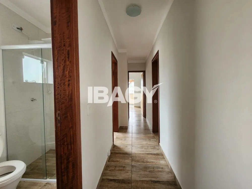 2-bedroom apartment with a home office — photo 15